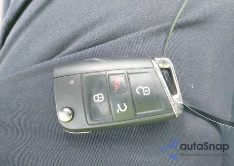 2018 Volkswagen Tiguan 2.0T Se/2.0T Sel из США, поврежденный, VIN 3VV2B7AX8JM025655